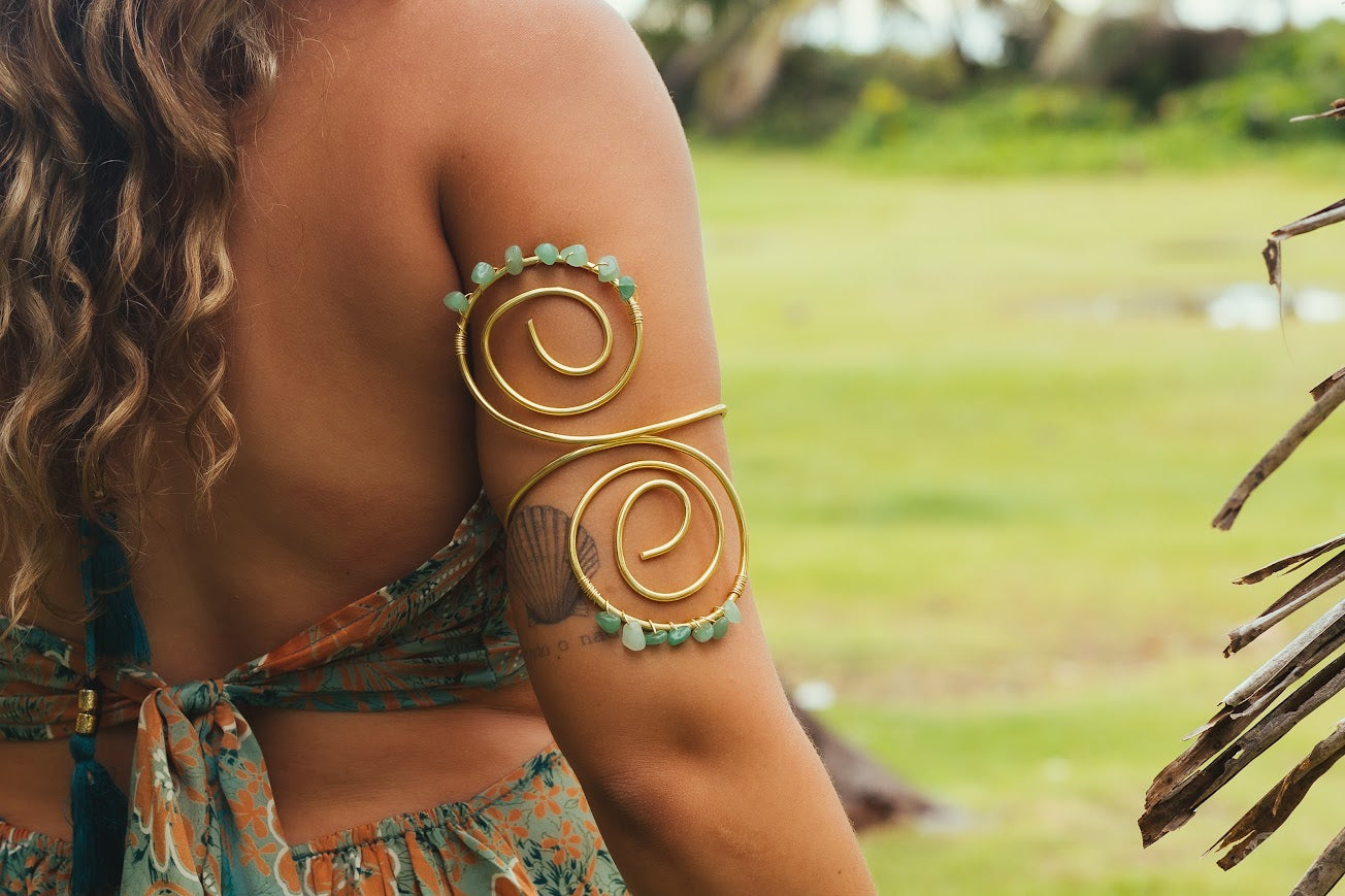 "Espiral Verdoso" Arm Cuff