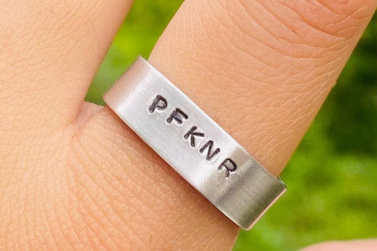 " Puertorriqueñas"Simple Ring